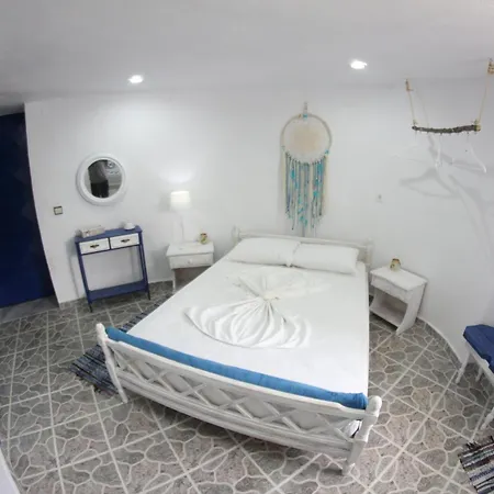 Silis Houses On The Beach * Artemida (Attica)